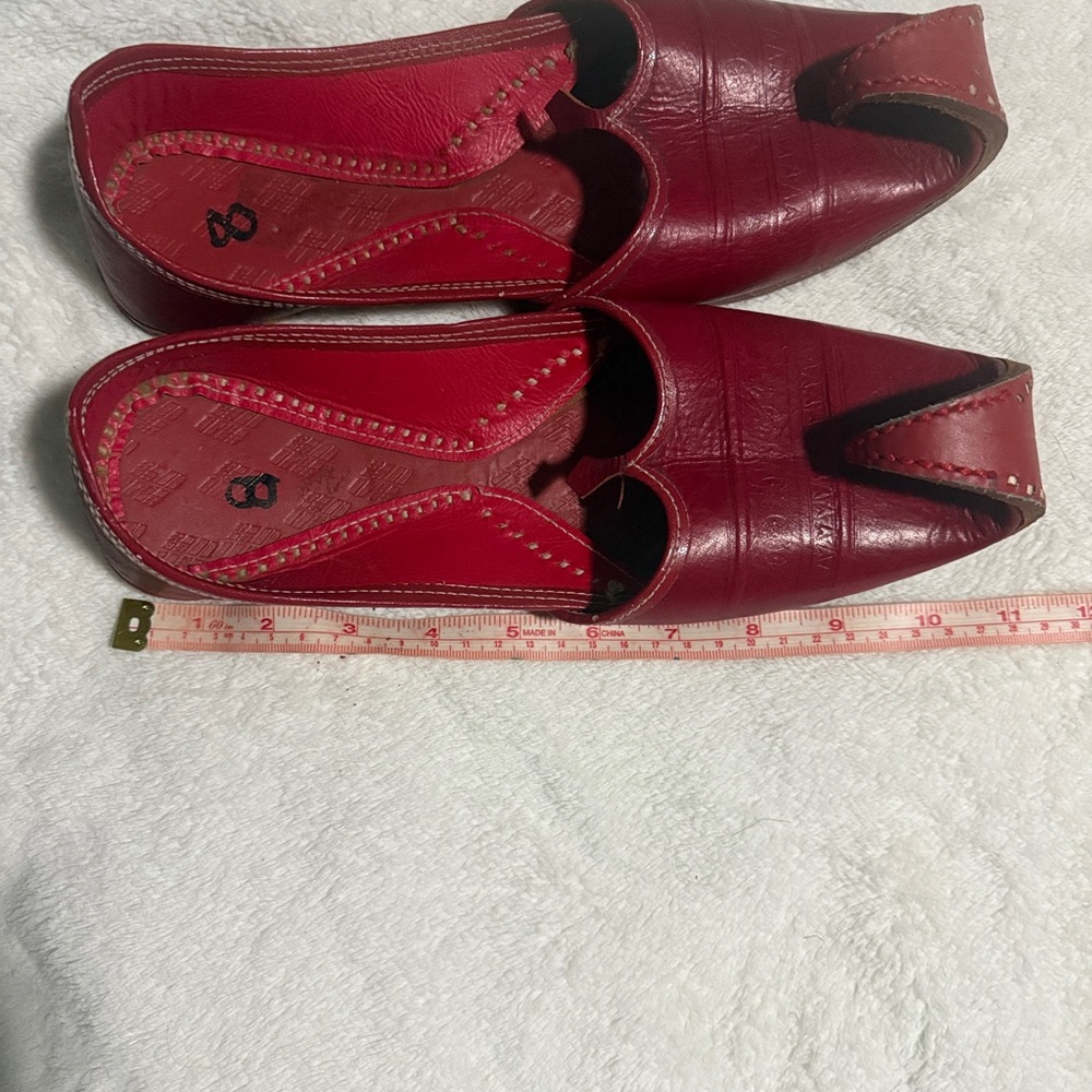 Elegant Red Genie Shoes for women